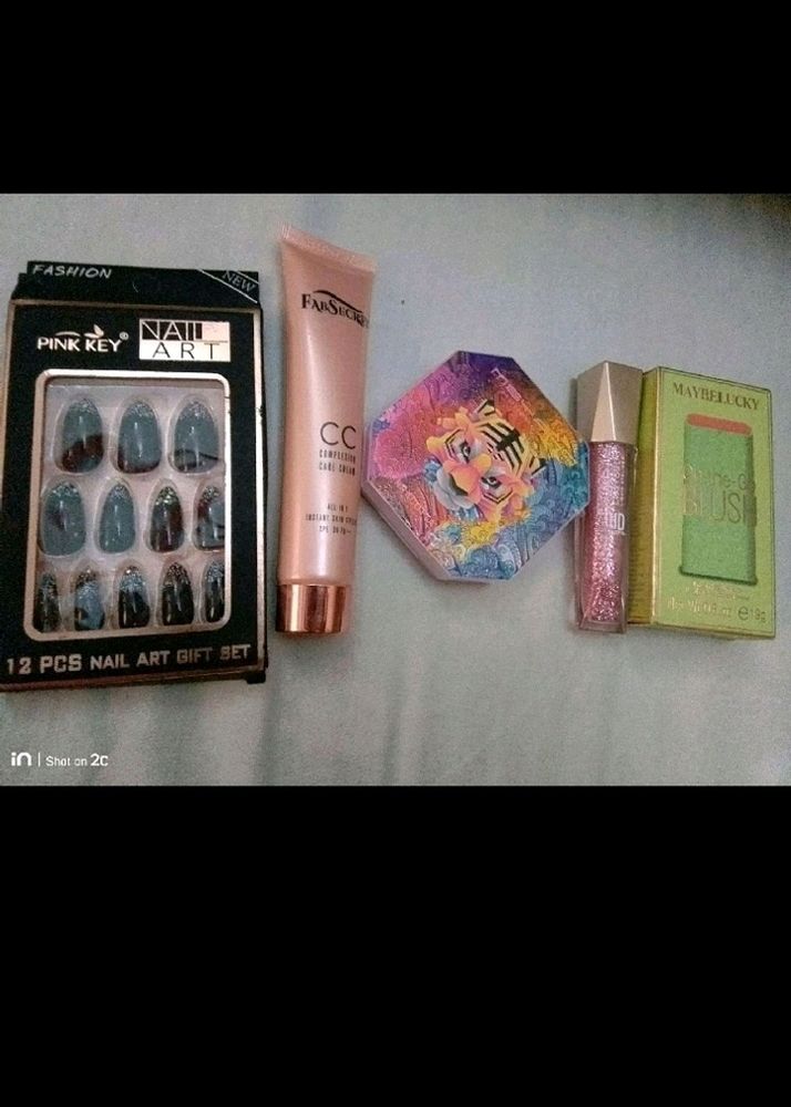 Selling New Makeup Sets