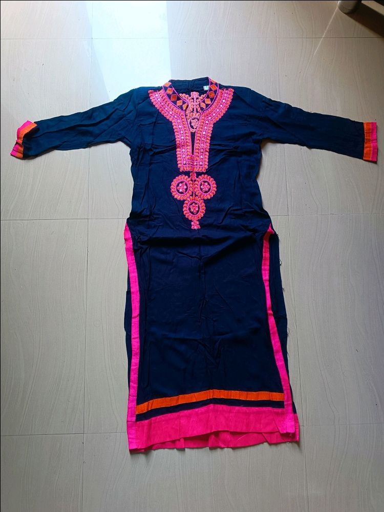 Kurti With Embroidery