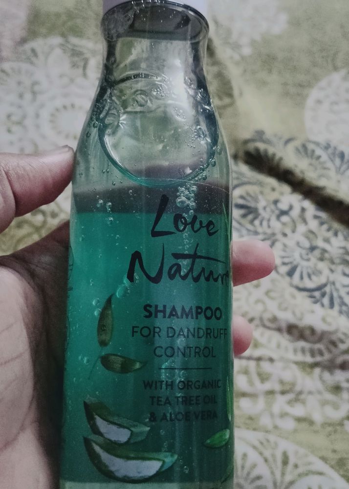 Love Nature Dandruff Shampoo