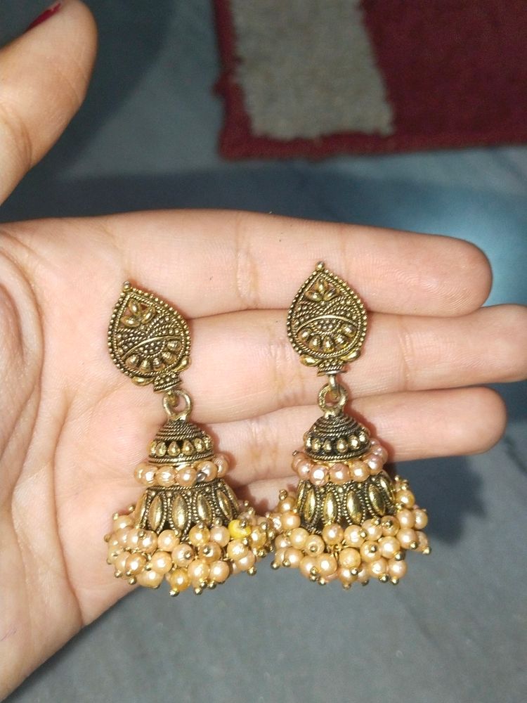 TRADITIONAL EARRINGS