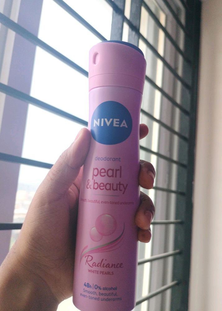 Nivea Pearl And Beauty Deodorant