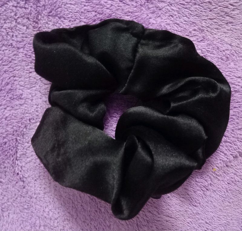 SCRUNCHIES