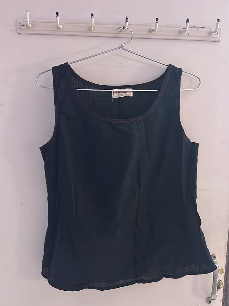 Fabindia top