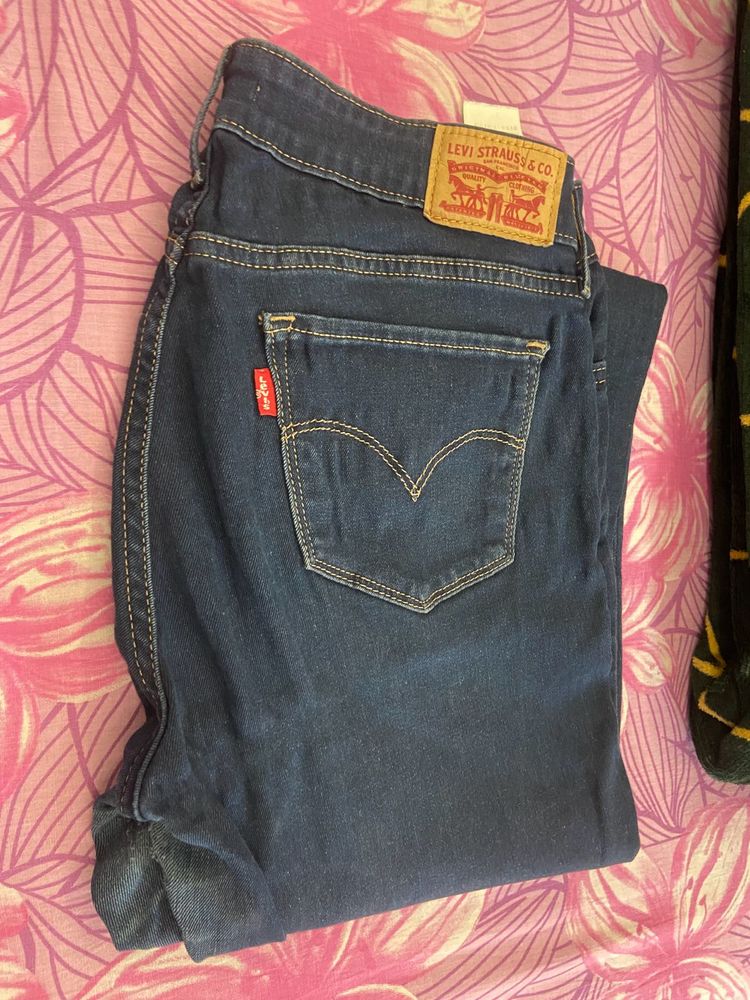 Jeans Heavy Used With Flaws Check Pictures