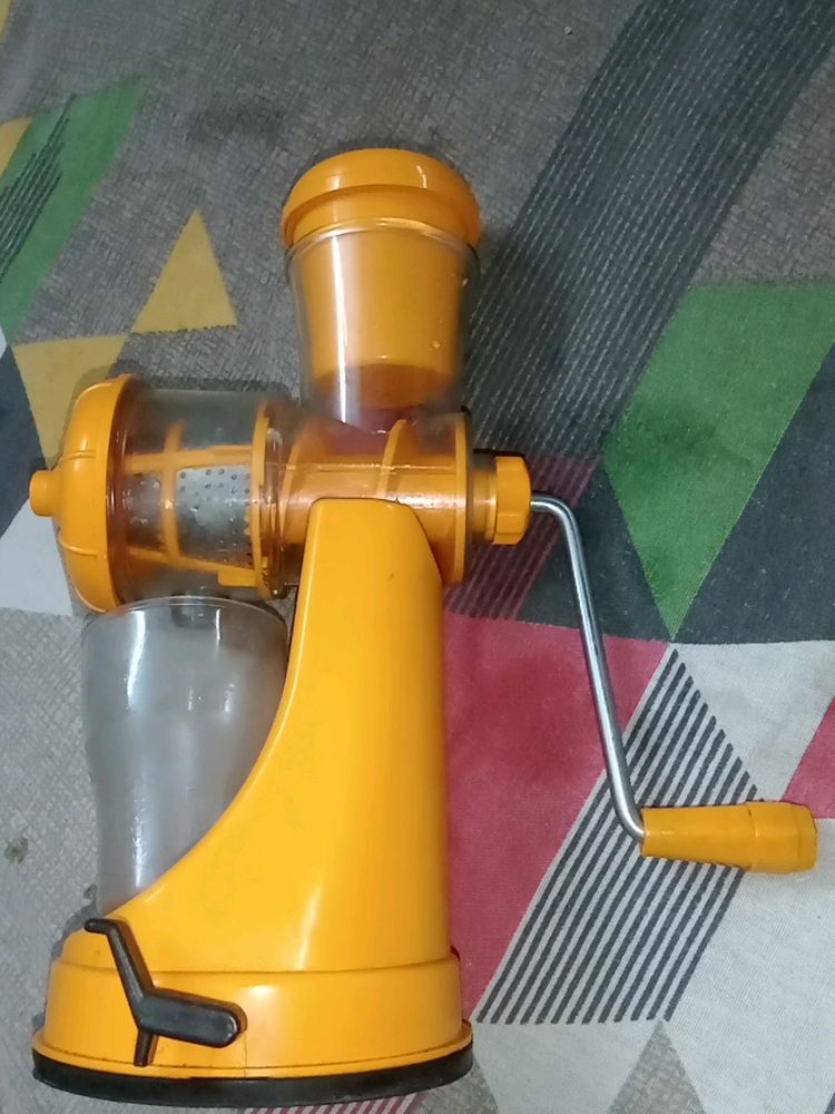 I'm Selling A Juicer With Brand Royal Chef