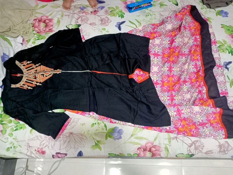 Indo Western Black And Pink Dress