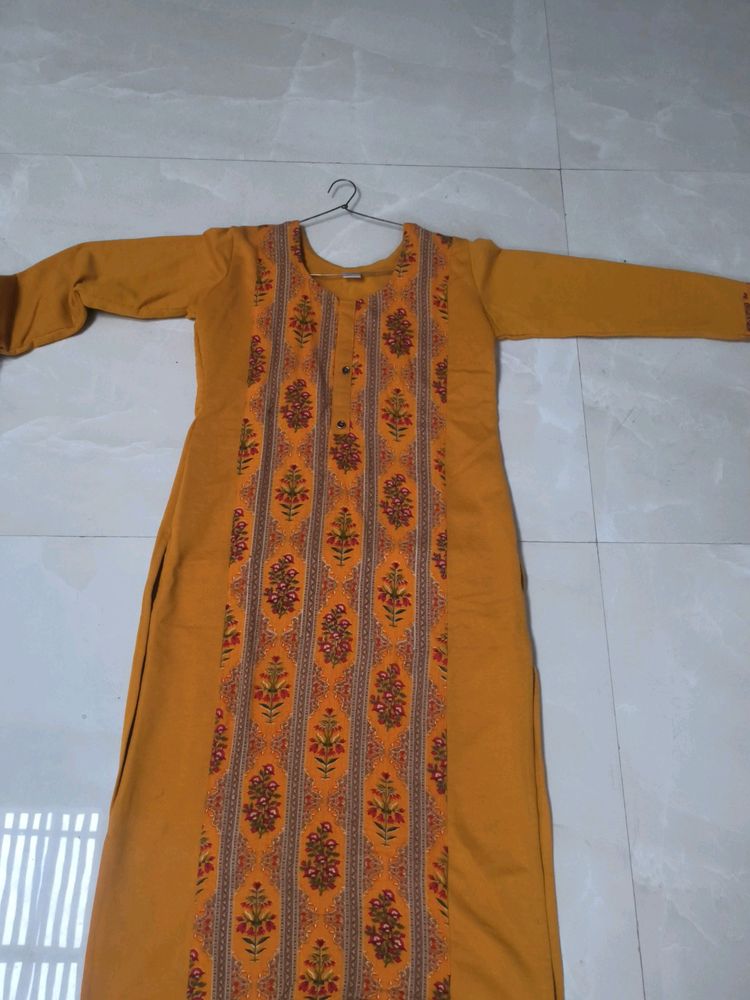 Women Woolen Kurti