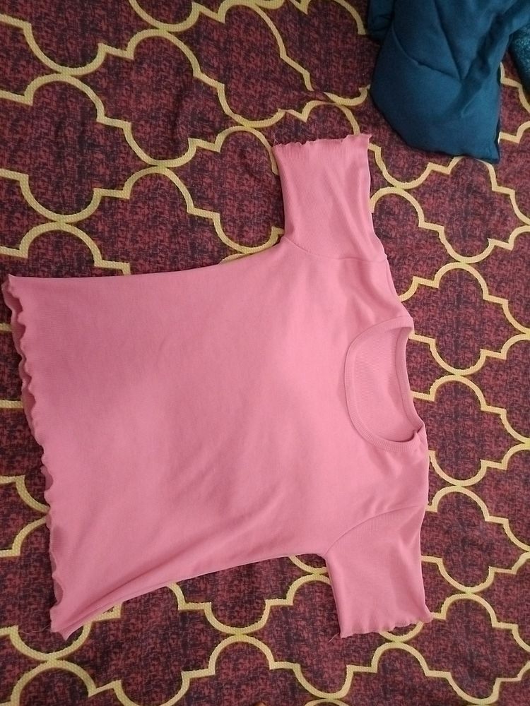 Pink Body Fit Top Half Sleeves