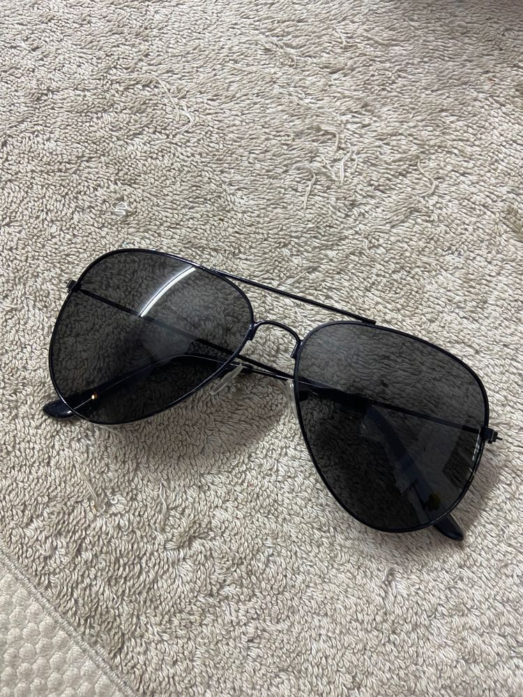 Black Aviator Sunglasses