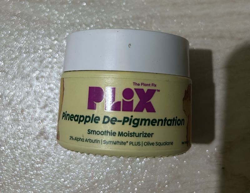 Plix Pineapple De-pigmentation Smoothie Moisturize