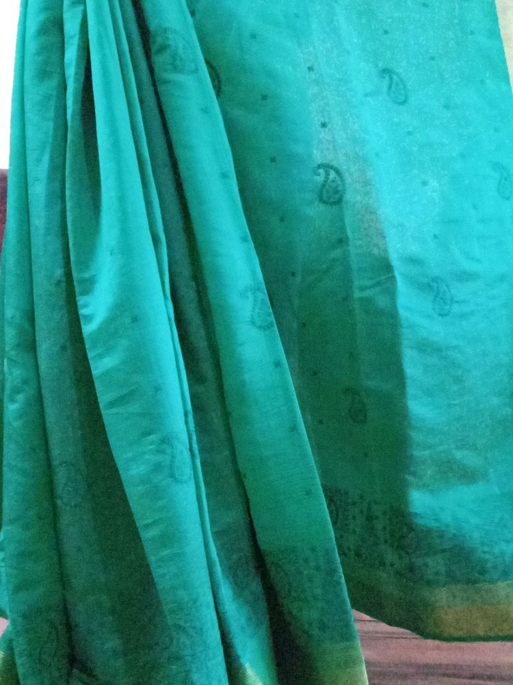 Shaded Green Saree With Stitched Blouse