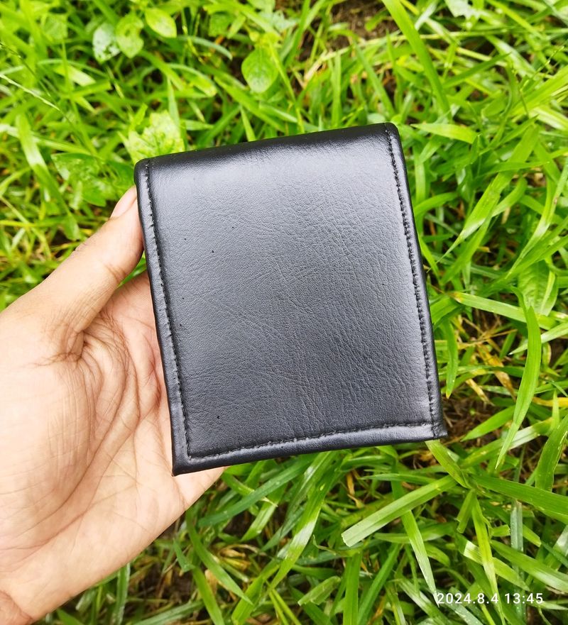 ₹30/- Off Unused Black Wallet