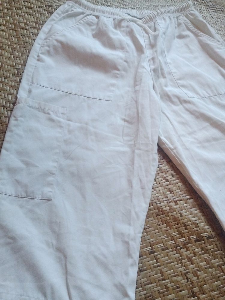 OFF WHITE knee Length Pants