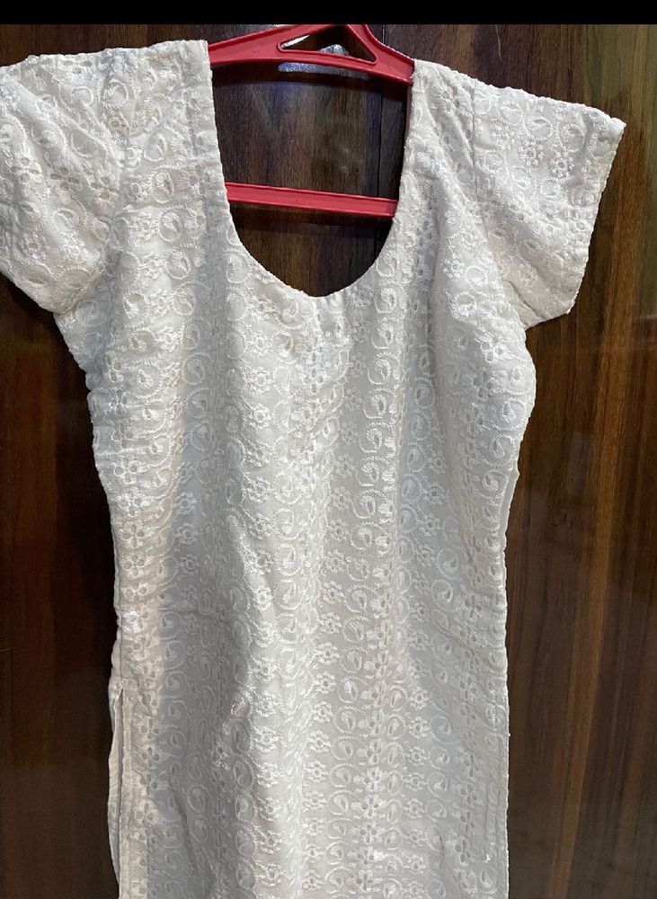 Chikankari Kurthi