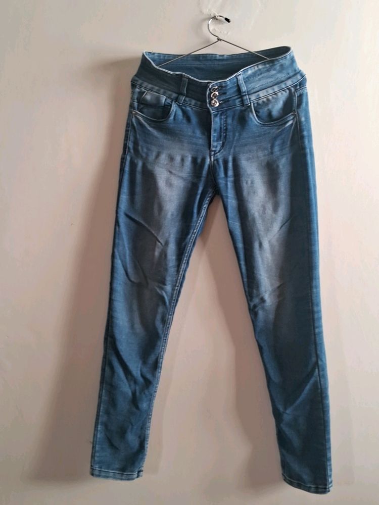 Tree Botton Jeans