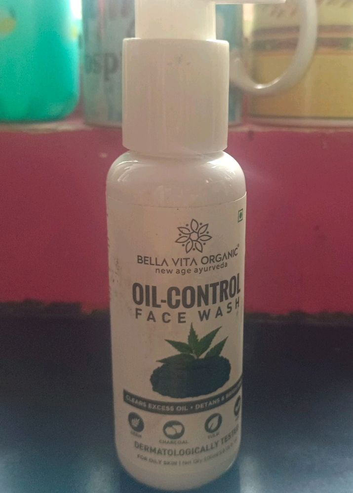 Bella VITA organic Oil Control Facewash