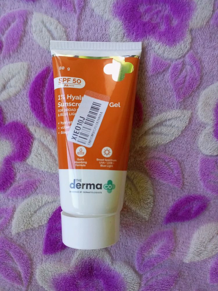 The Derma Co 2 % Hyaluronic Acid Sunscreen Aquagel