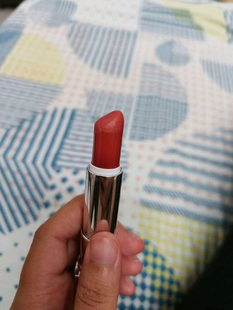 Maybelline Pinkish Red Lipstick