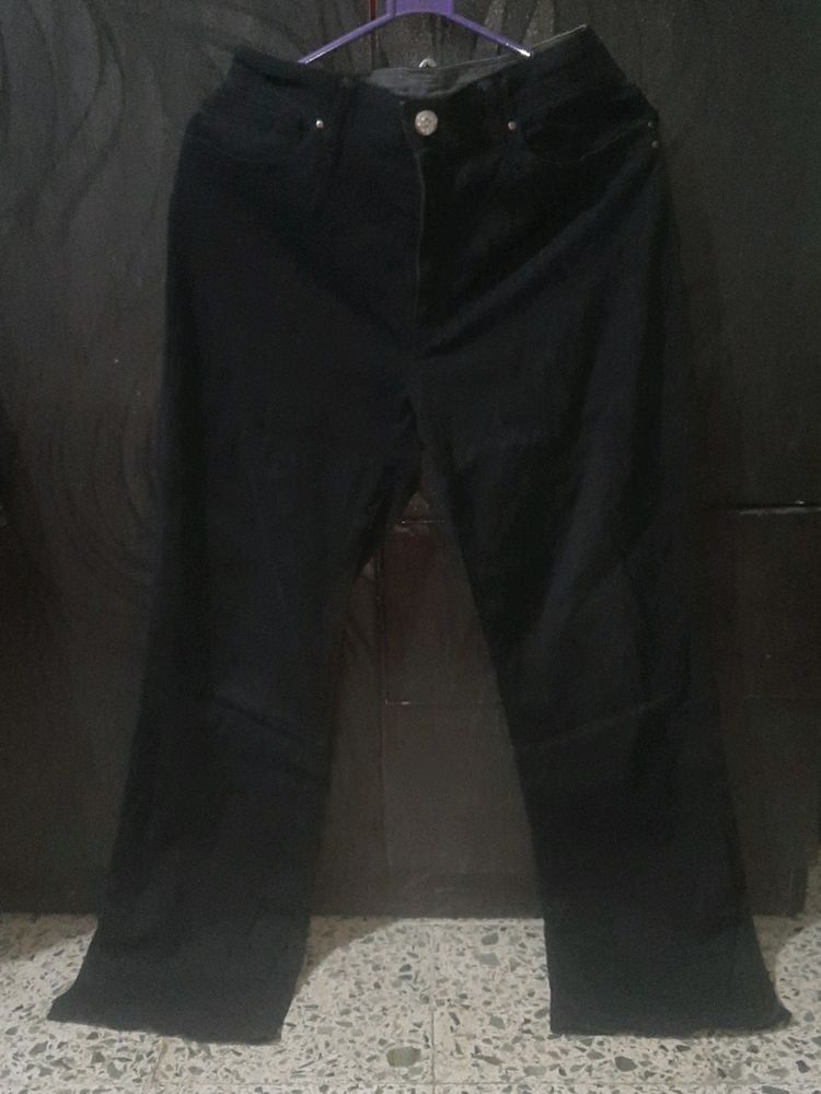 Black Straight Jeans Mid Waisted