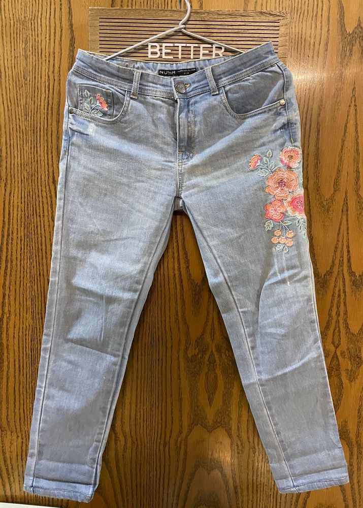 Embroidered mid Waist cropped denim