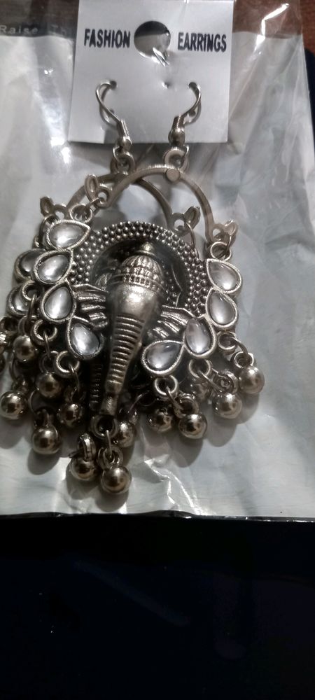 oxidised ganesh kundan earrings from pantaloons