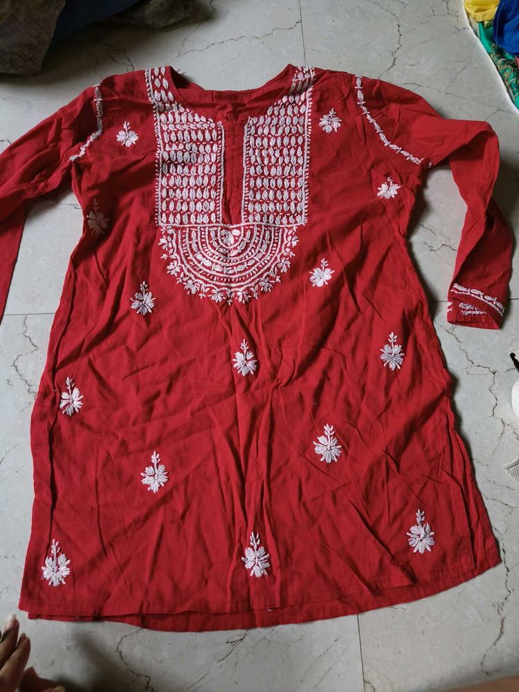 Red Kurti