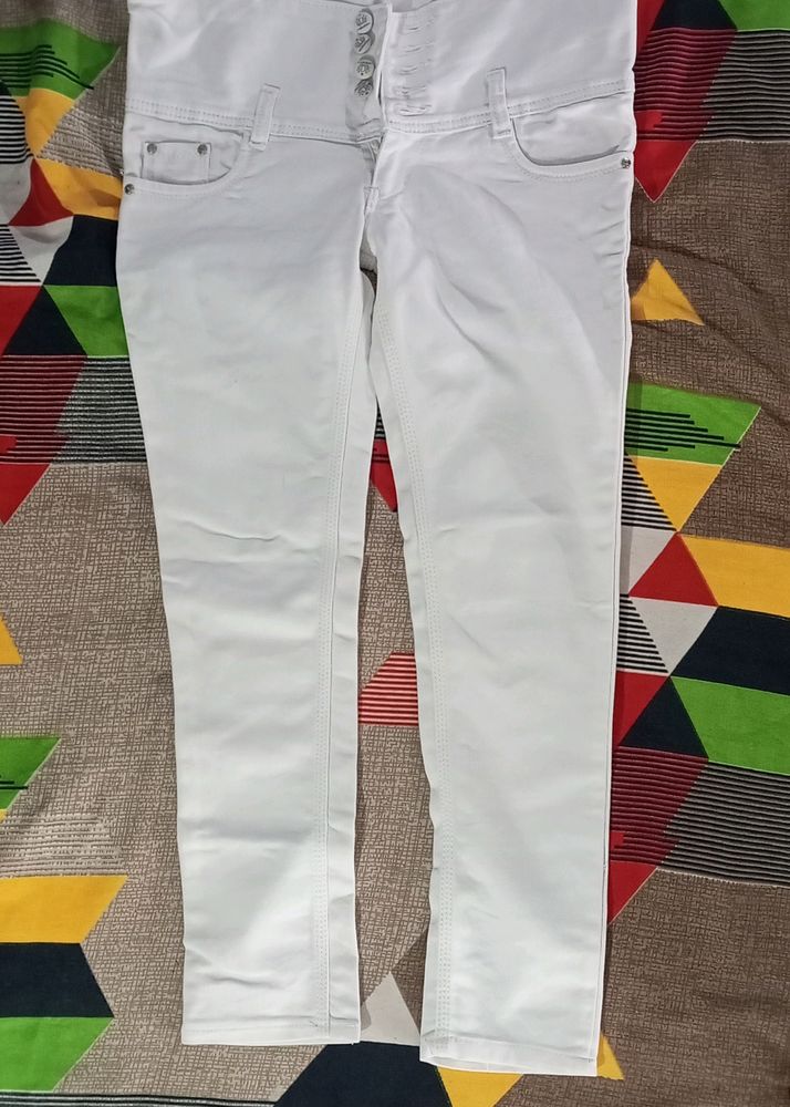 Never Used 👍White 🤍 Jeans 👖