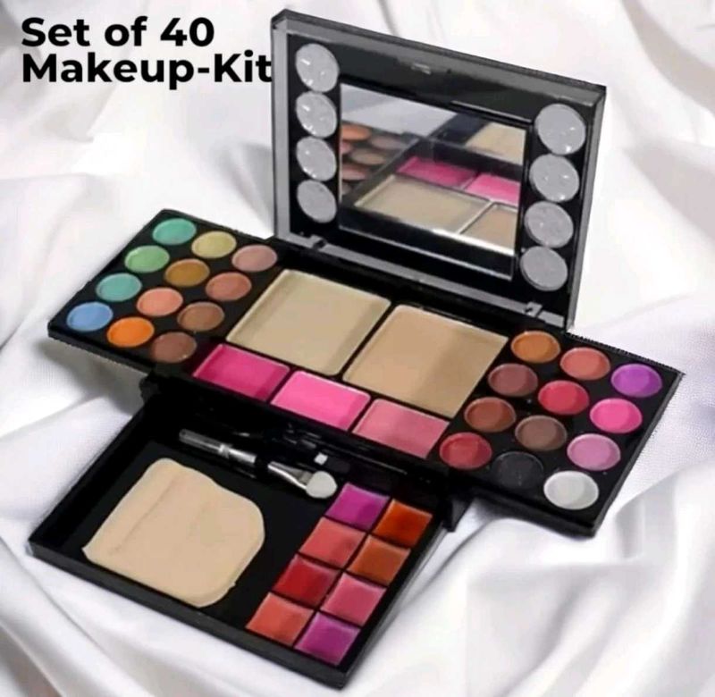 Make Up Kit