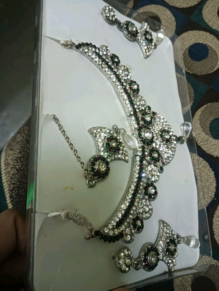 New Diamond Jewellery Set