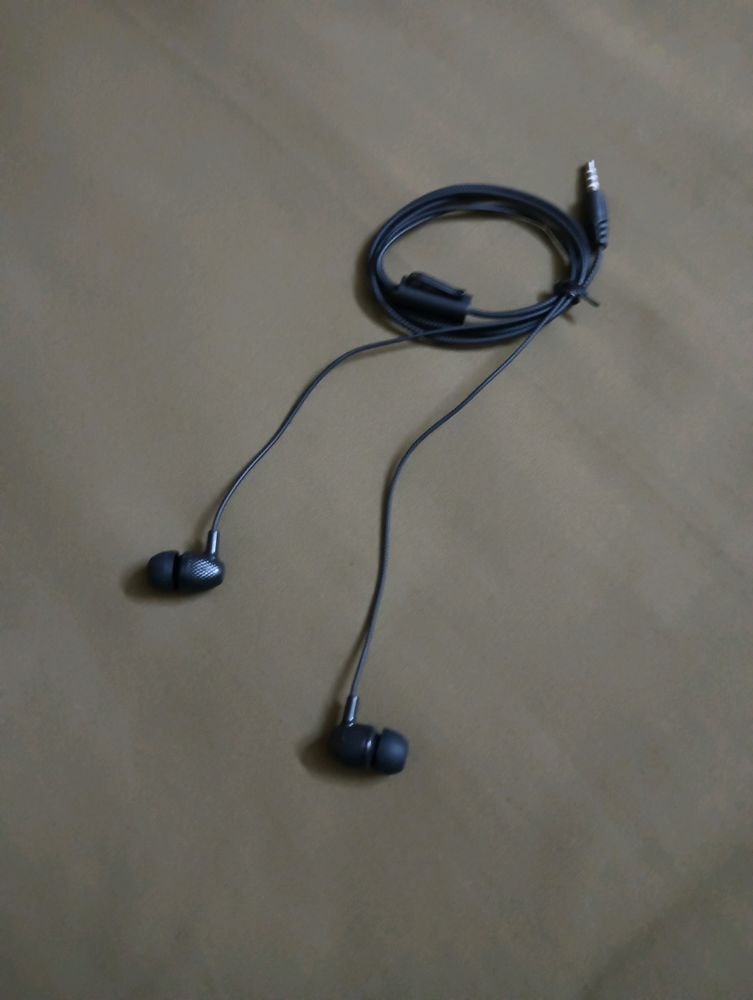 Earphone New Wired