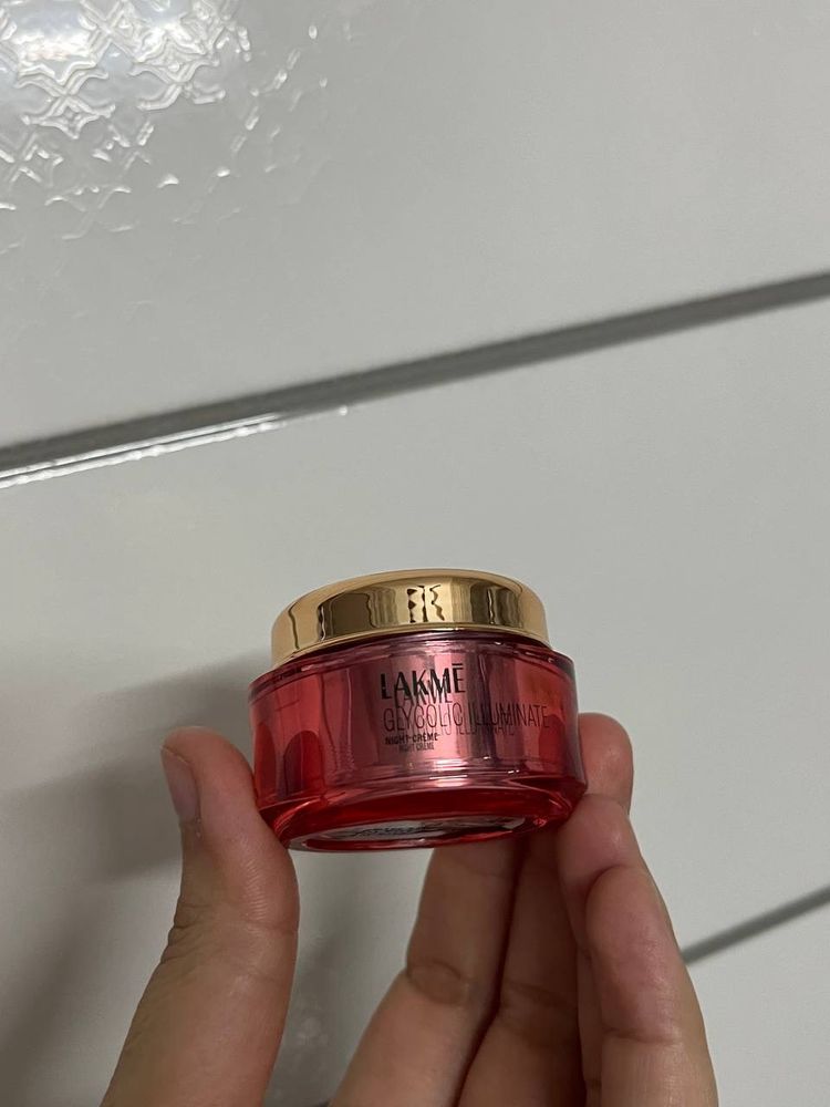 Lakme Glycolic Illuminate Night Cream with Glycoli