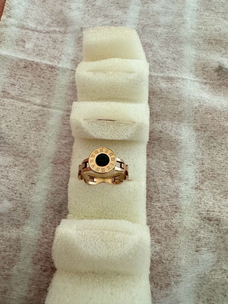 Aesthetic Ring