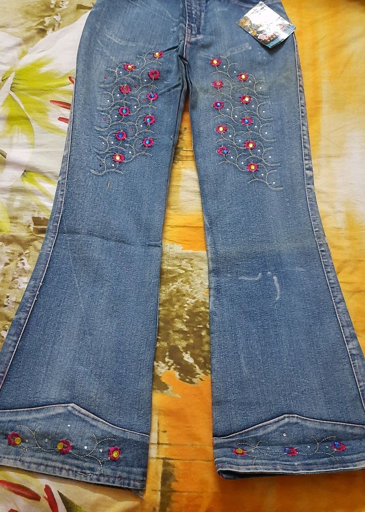 Bootcut Embroidered Jeans