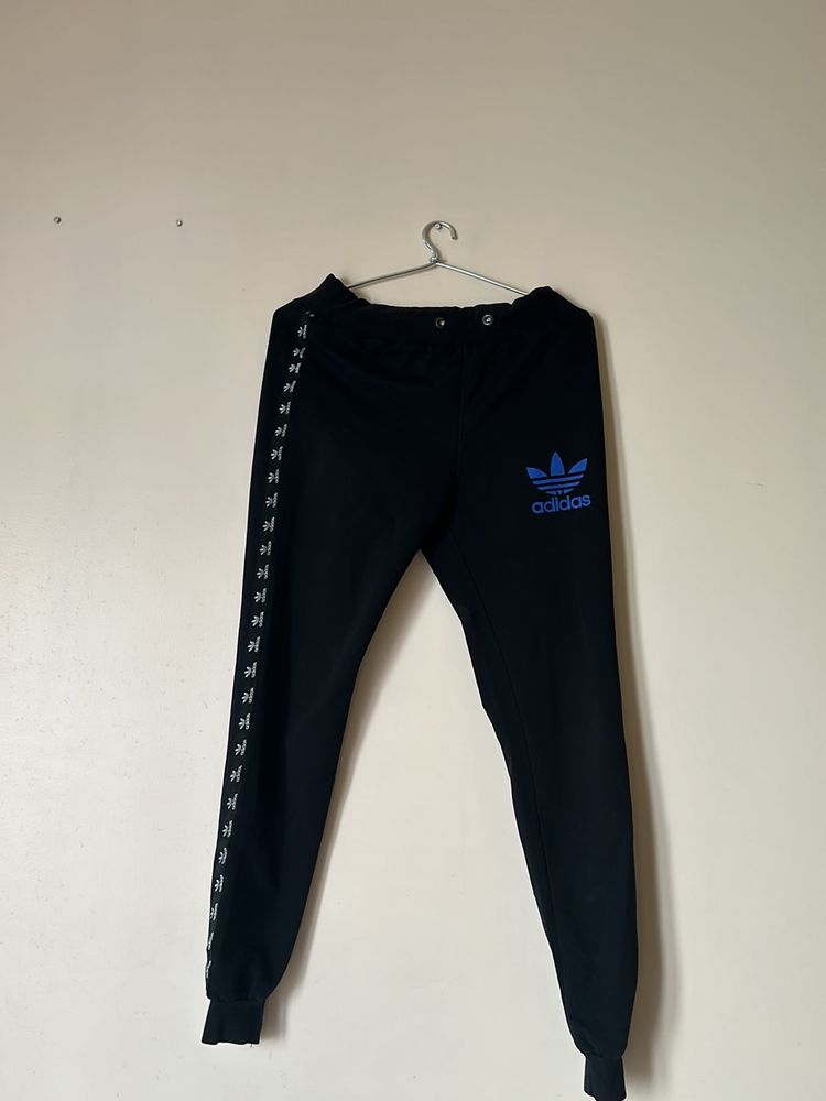 Black Adidas Joggers/Sweatpants