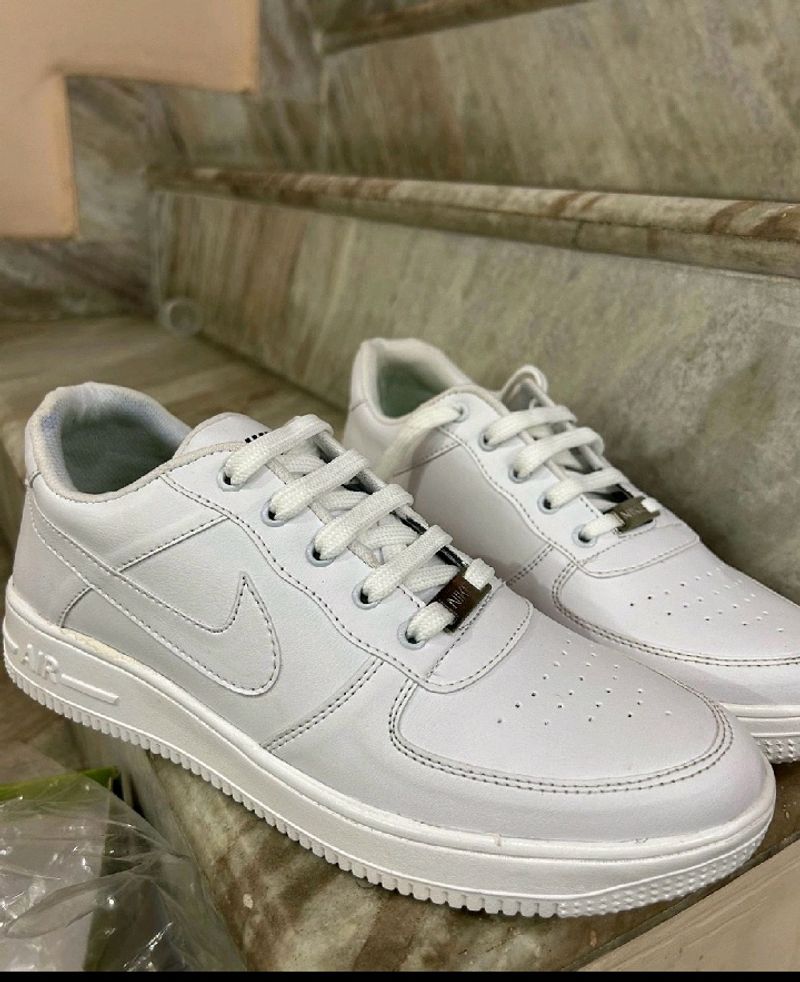 NIKE AIR FORCE SHOE FOR MEN AND WOMEN