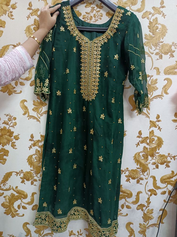 Party Wear Suit With Dupatta And Salwar With Handwork