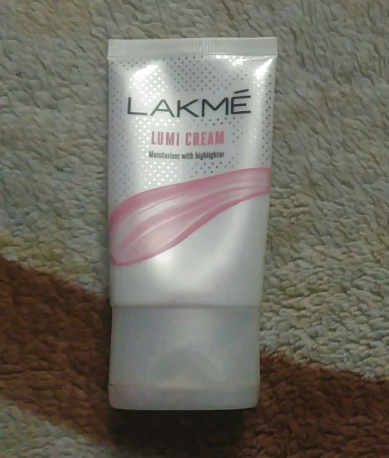 Lakme (Lumi Cream)