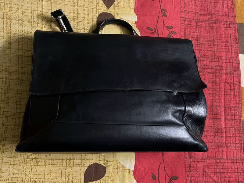 Laptop Doucmenta Pure Leather Bag