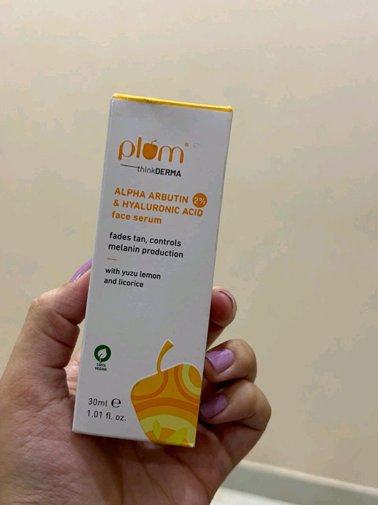 Plum Alpha Arbutin & Hyaluronic Acid Serum