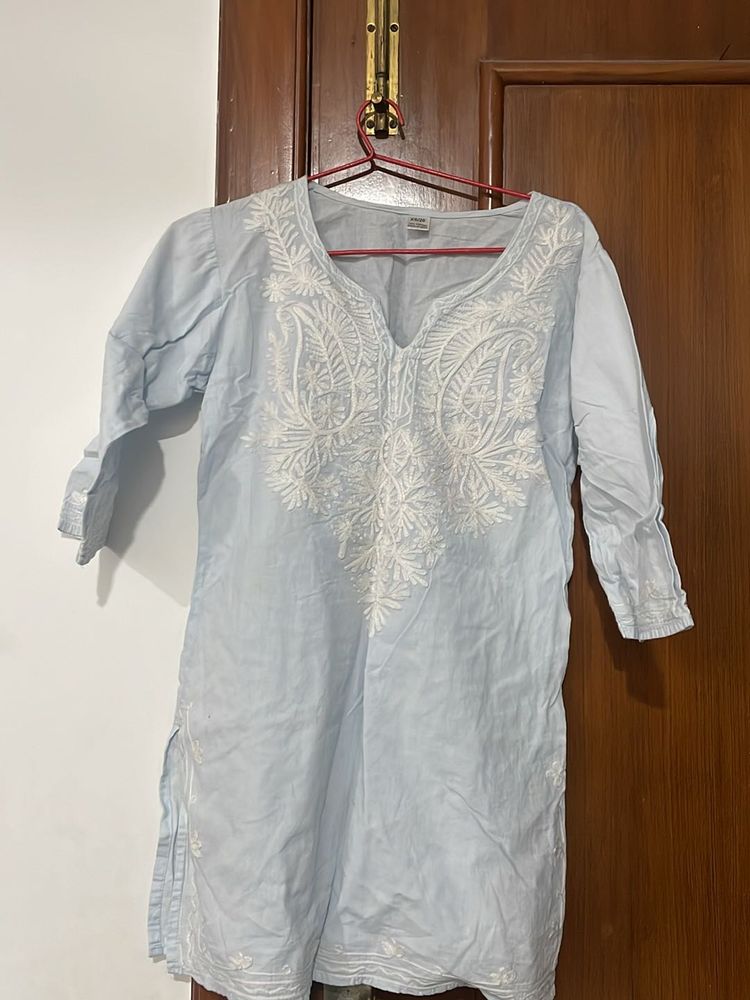 lucknowi chikankari blue kurti