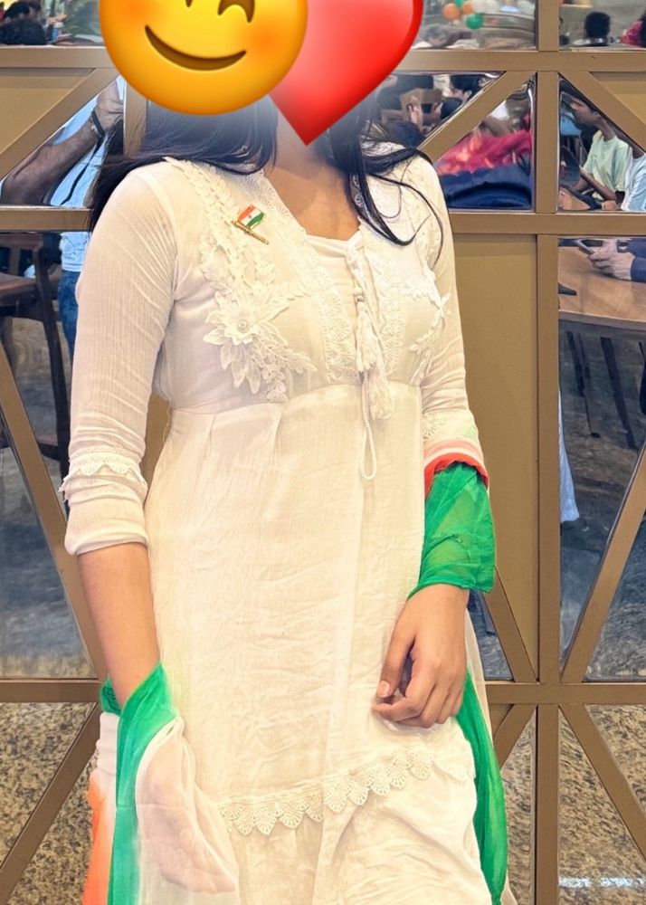 White Kurti