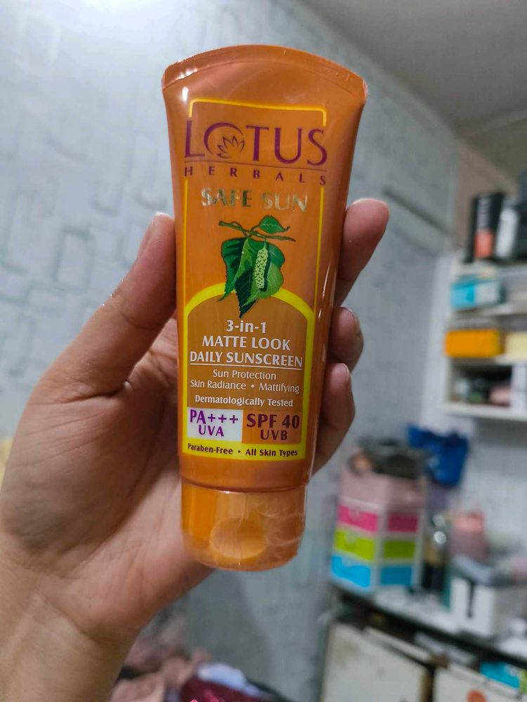 (Sealed) Lotus Sunscreen