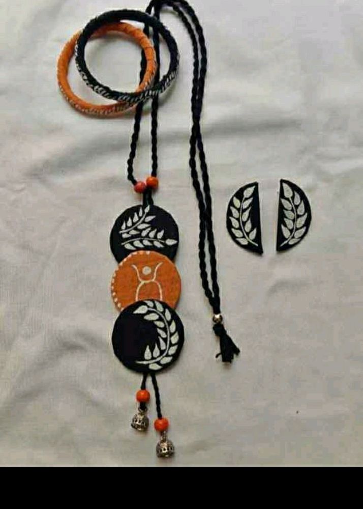 Black & Orange Neckpiece