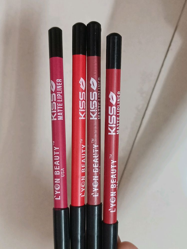 Pack Of 4 Kiss Beauty Lip Liners.