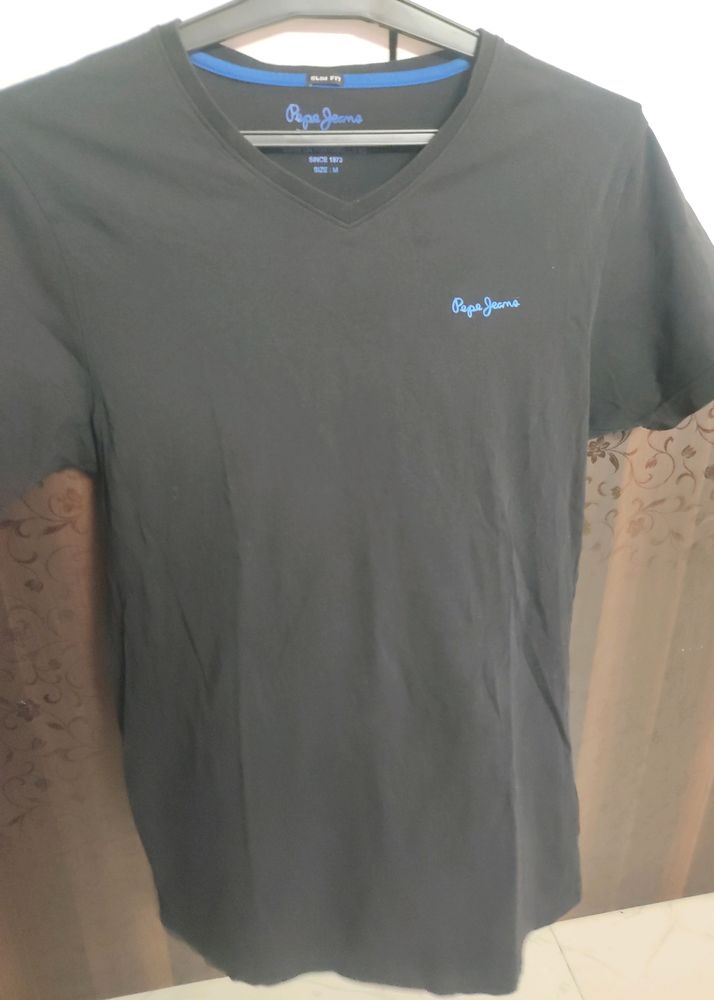 Pepe Jeans Black Tshirt For Men - M Size