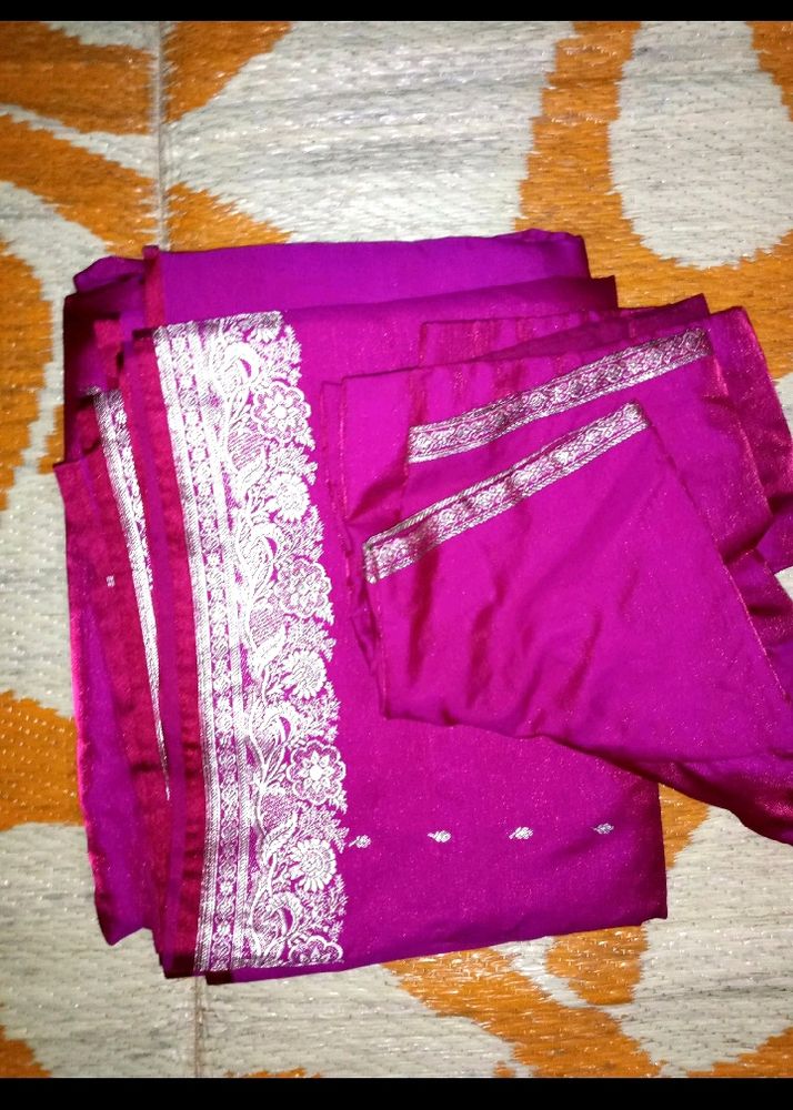 Saree With Blouse