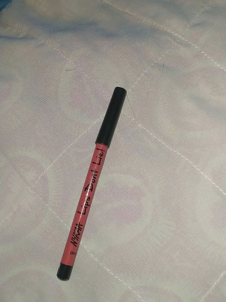 Nykaa Pink Lip Pencil