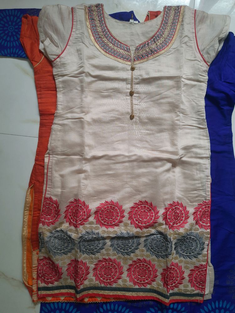 Off White Kurti