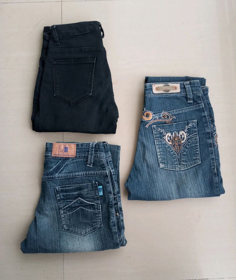 Combo Of 2 Jeans & 1 Capri (Women)