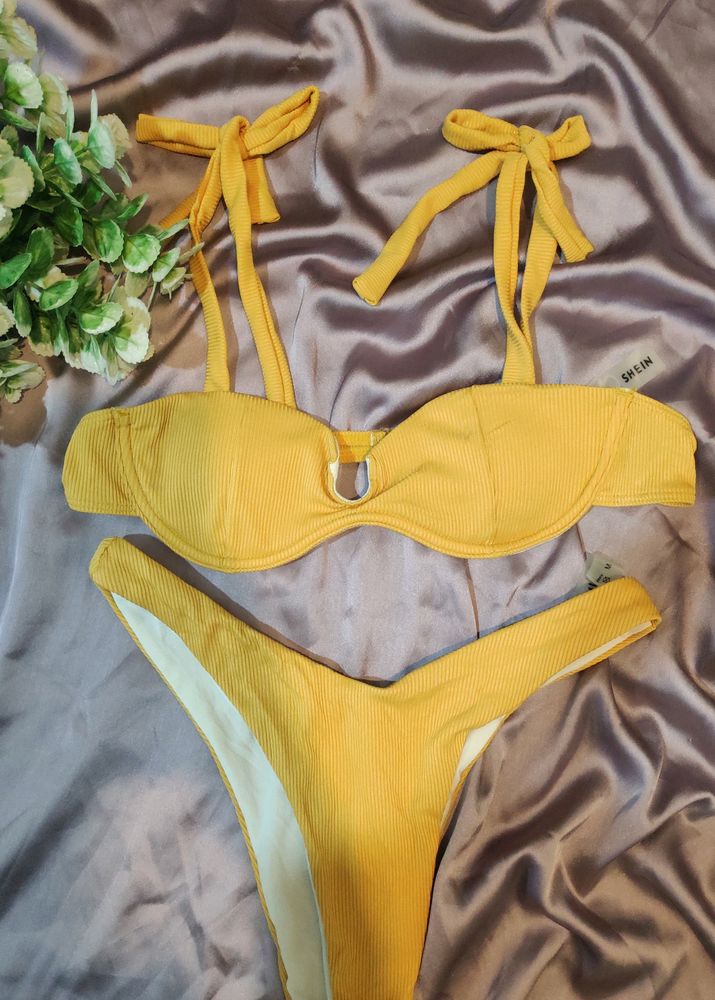 SHEIN yellow lingerie set